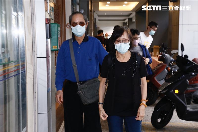 劉真父母 記者林聖凱攝影