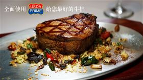  疫情期間天天爆滿　台灣最老牛排館卻喊封館背後藏暖心決定(圖/翻攝自泓品牛排館臉書)