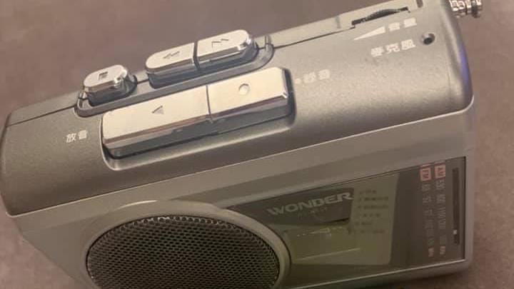 錄音機放老歌　女兒問這句…母傻眼
