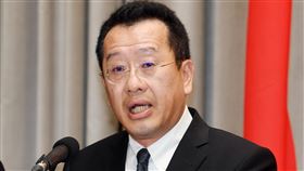 顧立雄進一步說明新一波疫情紓困措施武漢肺炎仍持續延燒，行政院24日傍晚舉行「政府挺你安心防疫」記者會，邀集各部會首長、代表與會說明新一波紓困措施，金管會主委顧立雄出席。中央社記者施宗暉攝　109年3月24日