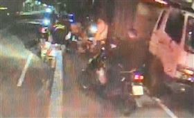 嘉義,車禍,母女,貨車,頭部破裂,骨折