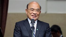 蘇揆出席立法院會立法院會24日繼續進行施政總質詢，行政院長蘇貞昌（圖）出席並回應2019冠狀病毒疾病（COVID-19，武漢肺炎）疫情相關提問。中央社記者王騰毅攝  109年3月24日