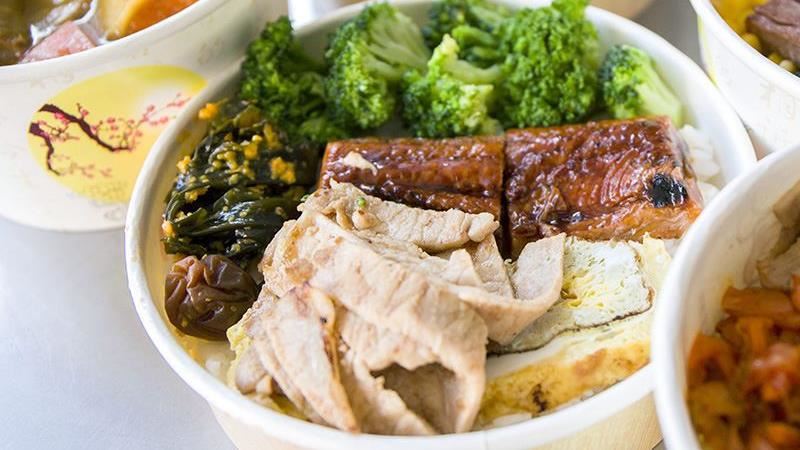 用銅板價享用到美味便當！
