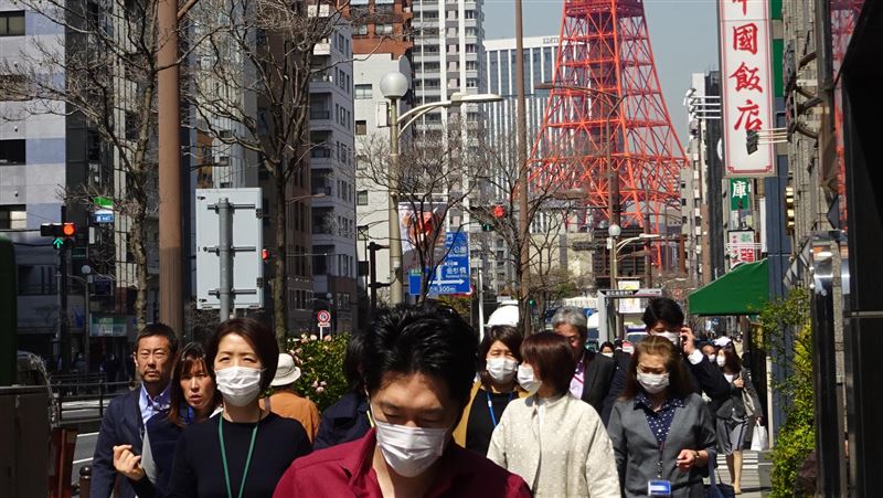 日官方籲冷靜　敵不過東京人搶購物資