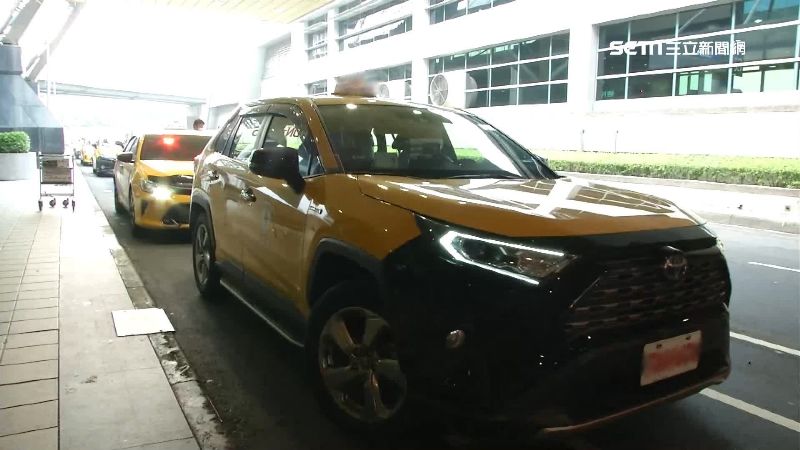 恐防疫破口？白牌車黃牛假冒防疫車隊