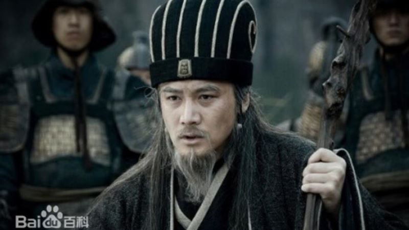 司馬懿營前來一老人　孔明嘆吾命休矣