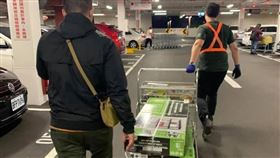 100公斤架搬不動！好市多秒派人推車　網驚：還有這服務（圖／翻攝自Costco好市多 商品經驗老實說臉書）