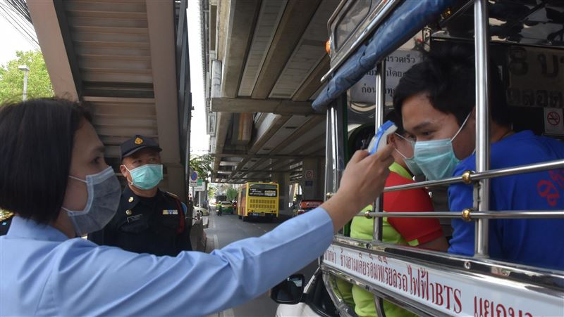 泰國緊急狀態　軍方籲民眾待在家