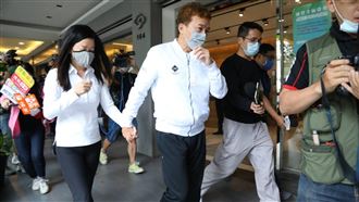 想到劉真早逝不捨　狄鶯孫鵬哭到眼腫