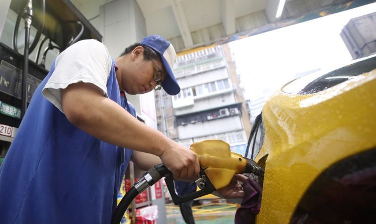 汽油下週跌0.7元　95跌破2字頭