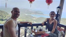 花蓮,英國情侶,出關,檢疫,解除隔離（圖／翻攝畫面）