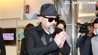 連5天第一個到　辛龍現身靈堂伴愛妻