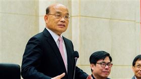 行政院13日召開臨時院會，行政院長蘇貞昌率內閣成員完成總辭。（圖／行政院提供）