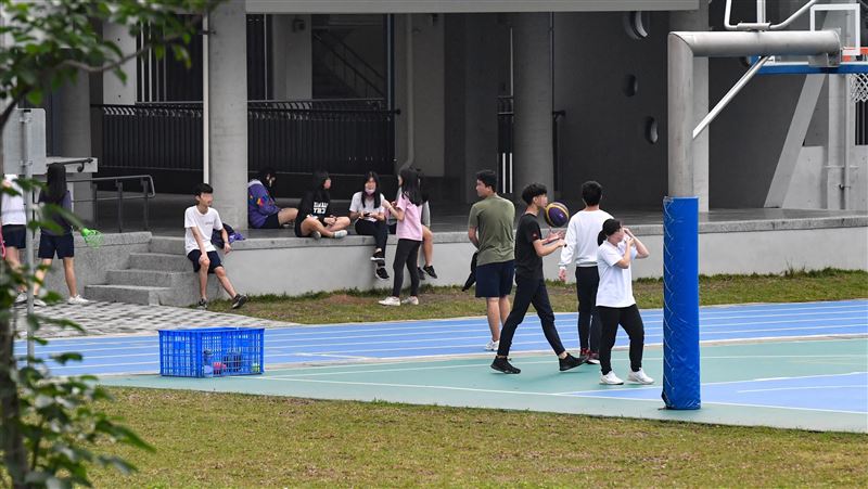 學生連署服儀解禁　避免學校繞道處罰