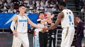 逃離中國？書豪隊友疑發「跳船宣言」
武漢肺炎,CBA,林書豪,北京首鋼,Ekpe Udoh
翻攝自IG、北京首鋼官方微博