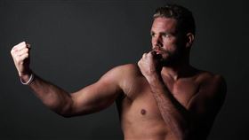 彼力（Billy Joe Saunders）ig