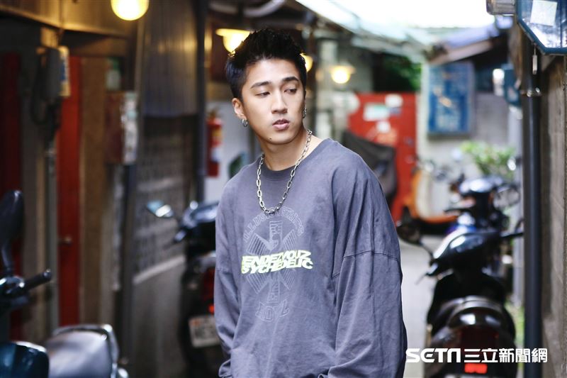 婁峻碩接受三立新聞網專訪。（圖/記者林聖凱攝影）