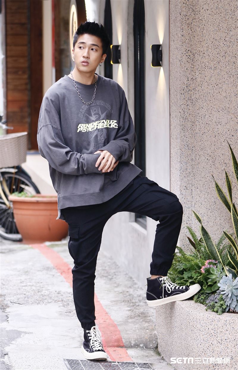 婁峻碩接受三立新聞網專訪。（圖/記者林聖凱攝影）