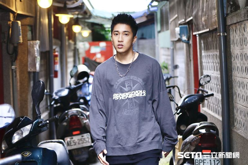 婁峻碩接受三立新聞網專訪。（圖/記者林聖凱攝影）