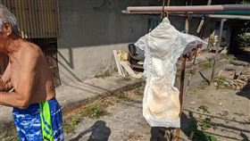 老伴臥病…阿公砸積蓄買房照顧　怕浪費…尿布重複曬發黃（圖／翻攝自華山基金會大寮愛心天使站）