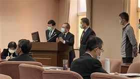 王國材備詢。（圖／記者陳宜加攝影）