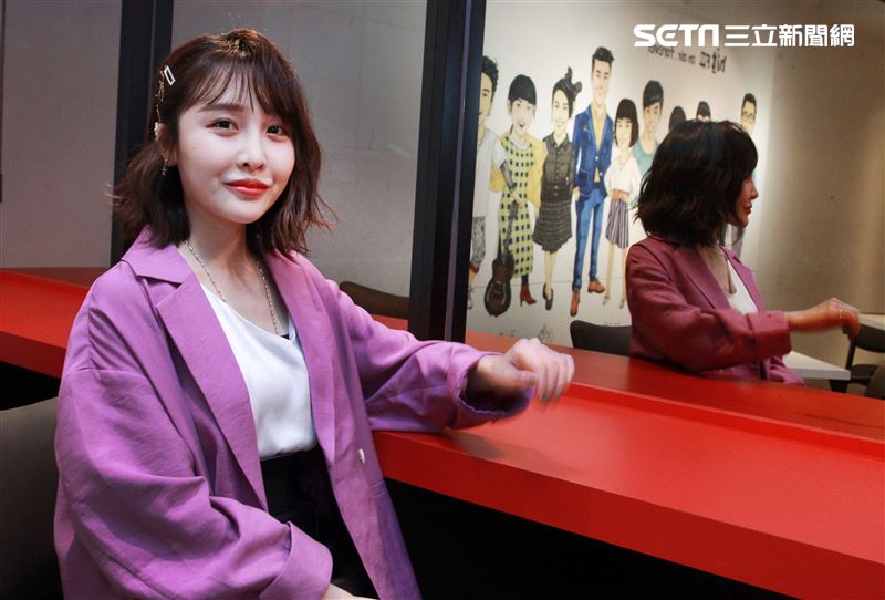 張若凡接受三立新聞網專訪。（記者邱榮吉/攝影）
