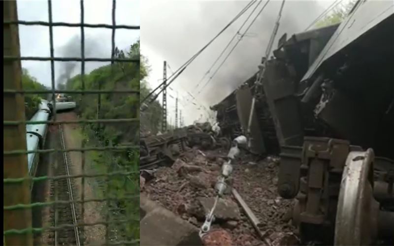 中國火車脫軌翻覆　車頭起火傷亡不明