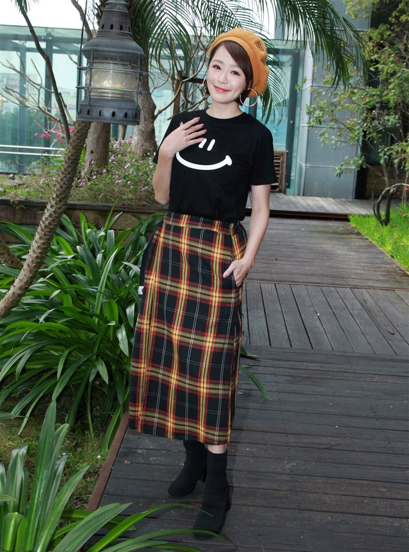 茵芙接受三立新聞網專訪。（記者邱榮吉/攝影）