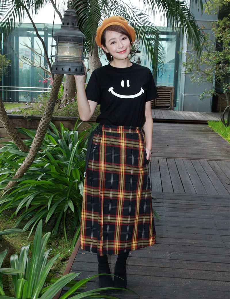 茵芙接受三立新聞網專訪。（記者邱榮吉/攝影）