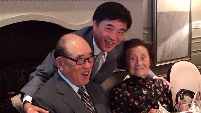 父親郝柏村病逝　郝龍斌：真正的英雄