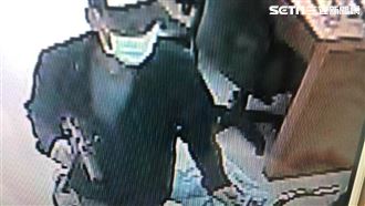 畫面曝光！劫匪拎80萬開計程車逃亡
