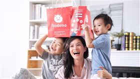 近期餐飲業大受疫情影響，透過foodoomo另闢新通路。（圖／廠商提供）