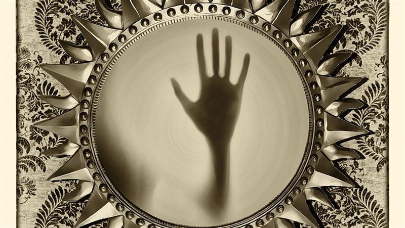 這面鏡子一照就猝死　詭奪38人命