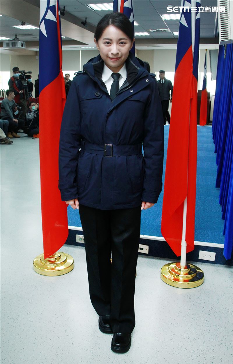 海軍艦隊指揮部正妹人事官張舒婷中尉。（記者邱榮吉/攝影）