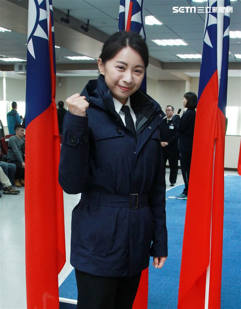 海軍艦隊指揮部正妹人事官張舒婷中尉。（記者邱榮吉/攝影）