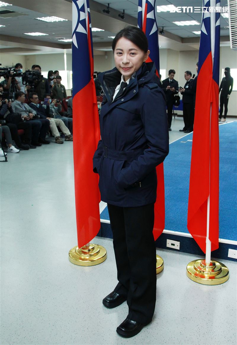 海軍艦隊指揮部正妹人事官張舒婷中尉。（記者邱榮吉/攝影）