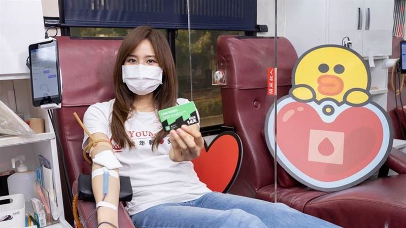LINE捐血車上路！捐血免費聽音樂
