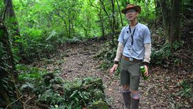 漫遊淡蘭古道　感受人文歷史兼顧健康新北市觀旅局31日指出，古道行可讓遊客認識台灣這塊土地，觀旅局特別深化遊客認識淡蘭古道，也合力與在地聚落共同分享淡蘭古道魅力，邀請民眾防疫期間多走步道，感受人文歷史也能運動保健康。圖為2019年7月28日資料畫面。中央社記者黃旭昇新北市攝　109年3月31日