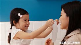 兒童,王宏哲,徐嘉賢,擦屁股,衛生紙,尺寸,舒潔