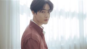 SUHO首張迷你專輯《自畫像》 avex提供