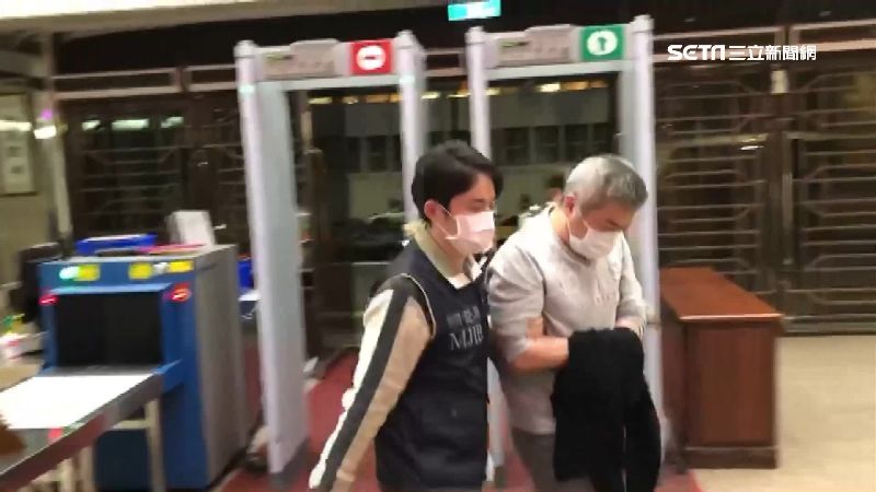 張綱維搬遠航現金　副董命關門爆衝突