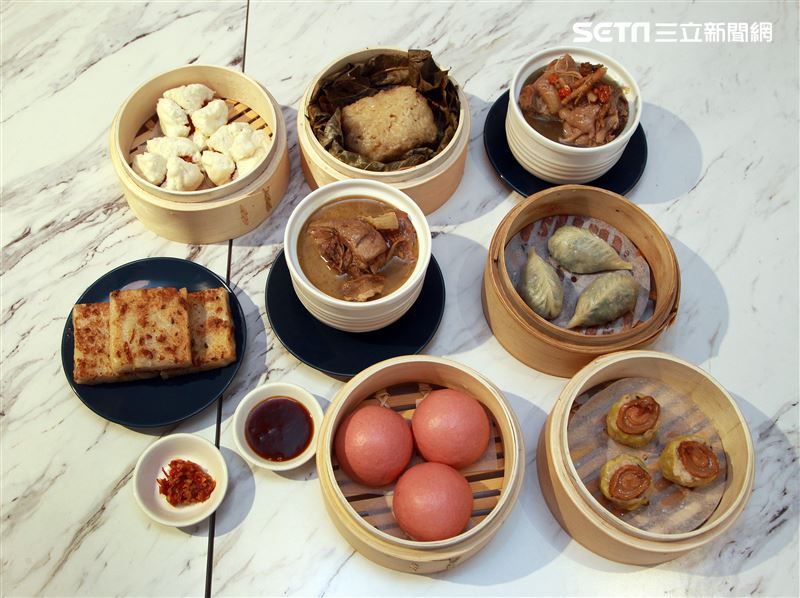 小三元精緻港點進駐101大樓B1推出各種精緻好吃港點。（記者邱榮吉/攝影）