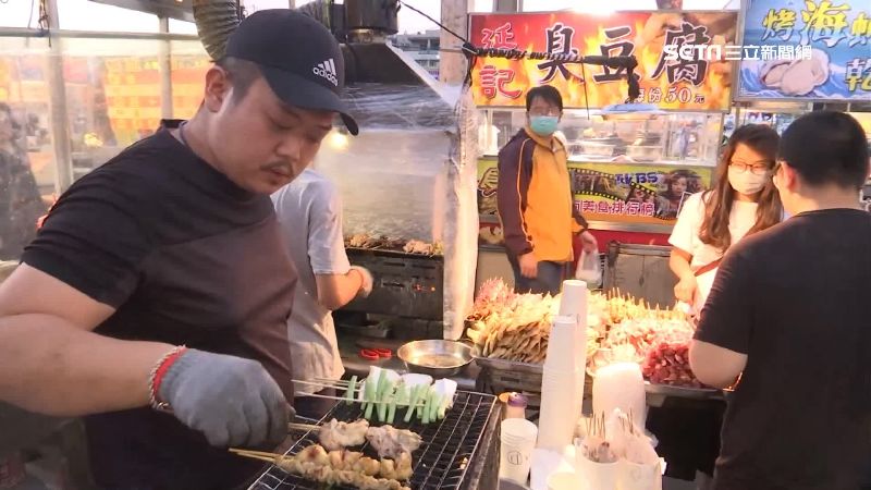 夜市燒烤防疫　 熟客免擠人享得來速