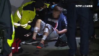 惡煞尾隨持棍棒圍毆　男骨折倒地哀號