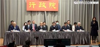 官員社交距離破功？陳時中一句曝關鍵