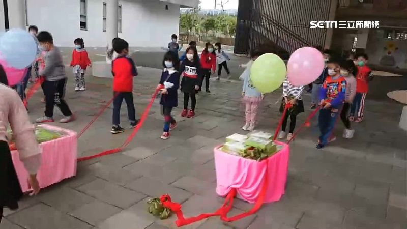 憂近距離染病　兒童節禮物加裝傳輸帶