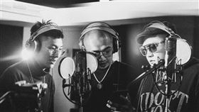 最速創作！臭屁嬰仔自我挑戰詞曲、錄音、編曲、MV一氣呵成 最新單曲《咱說讚欸》5小時搞定（新聞提供：混血兒娛樂）