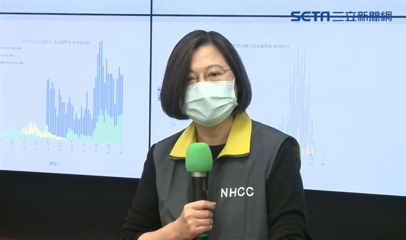 小英在家煮咖啡　邀網友接龍一起防疫