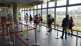 貓空纜車排隊地面標線。（圖／北捷提供）