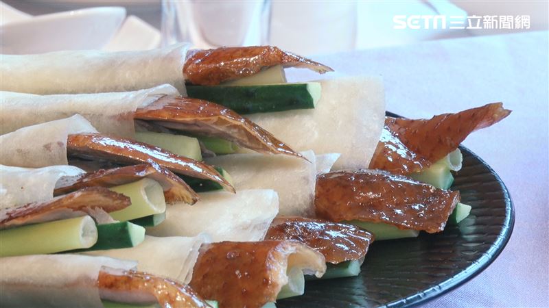 宜蘭櫻桃烤鴨五吃！獨門醃料吮指回味
